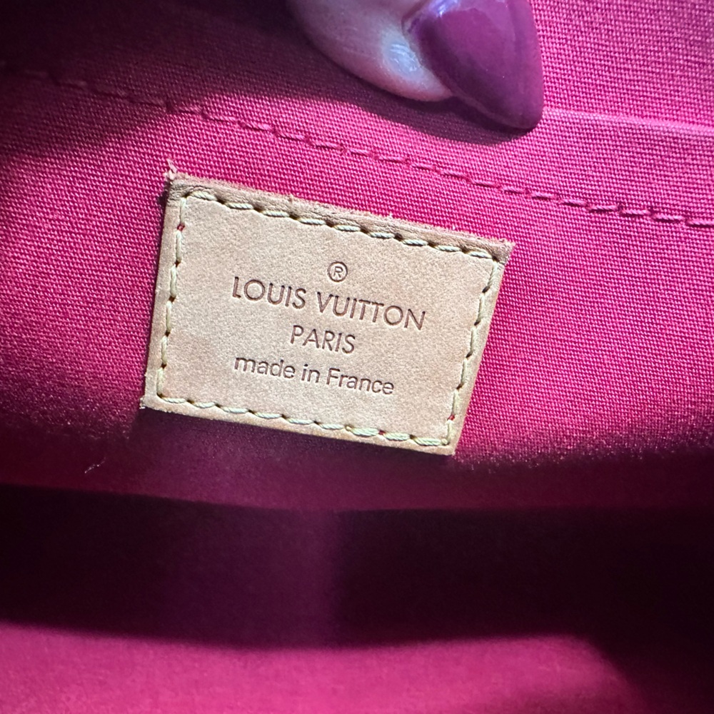 Louis Vuitton Red Patent Leather Shoulder Bag - Picture 6 of 16